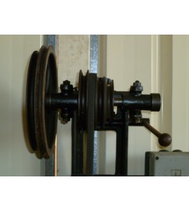 NEW hercus 9 countershaft (bearing shaft)--part No.M20